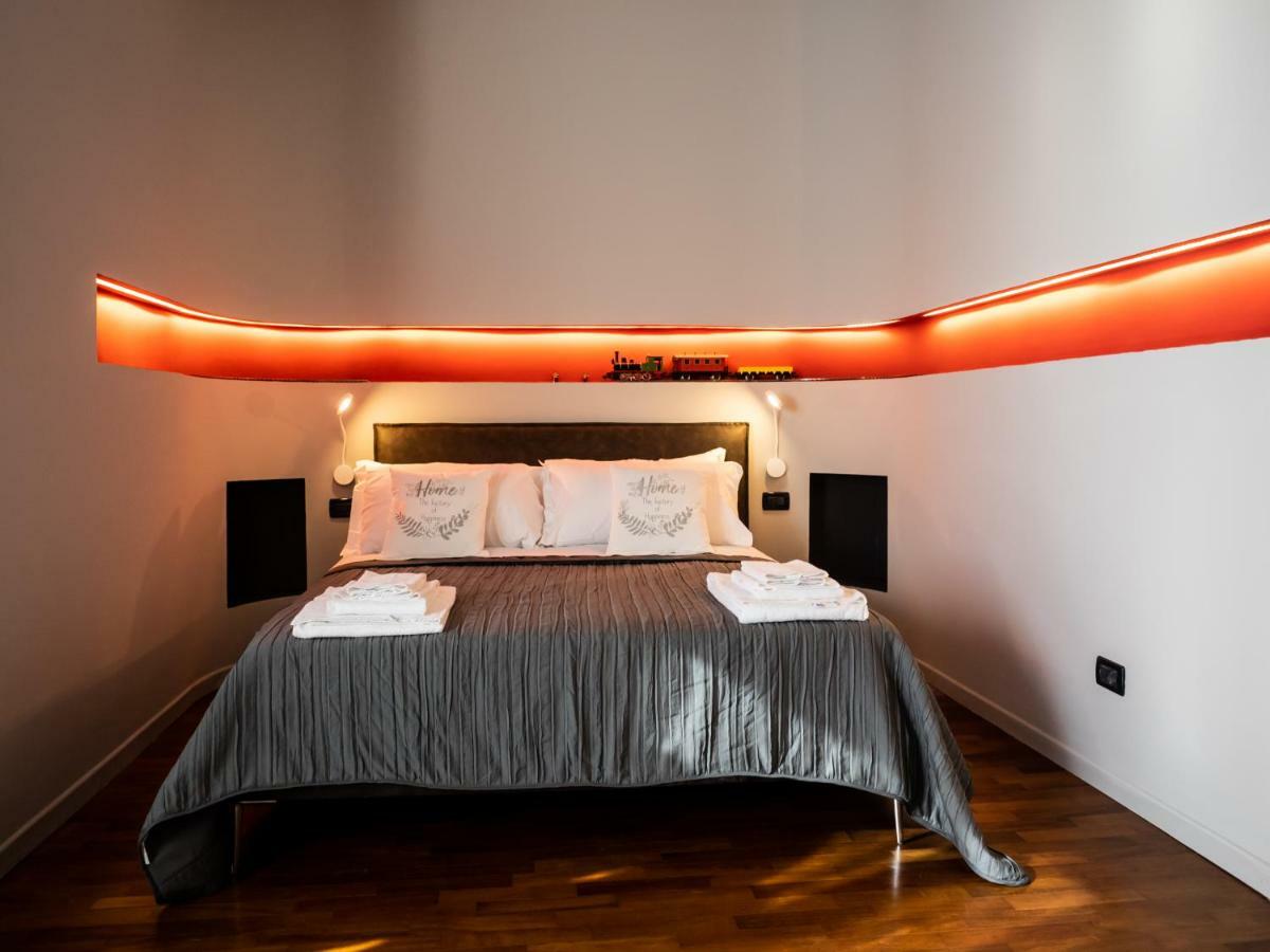 Carlotta Station Suite Bologna Ngoại thất bức ảnh