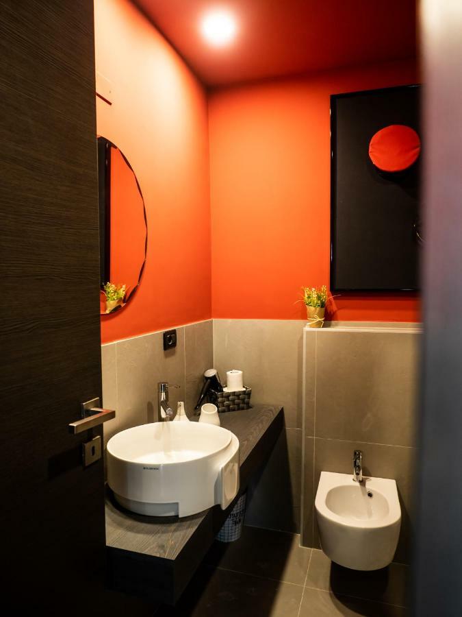 Carlotta Station Suite Bologna Ngoại thất bức ảnh